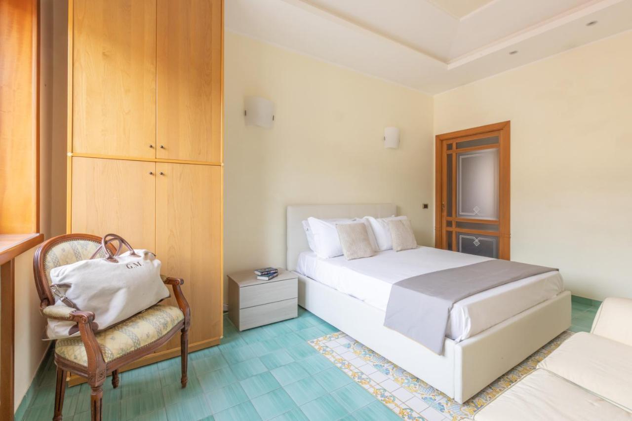 Sorrentovibes - Family Home With Terrace & Amazing View In Sorrento Center Extérieur photo